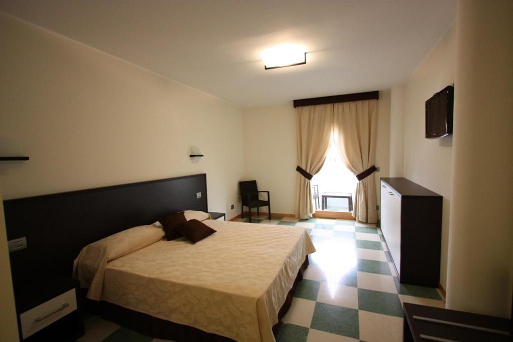 Bagni Arcobaleno Hotel 3*